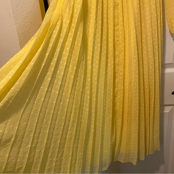 ASOS Women’s Yellow Textured Twist Front Pleated NEW Elegant Midi Dress size 6 - Picture 7 of 13